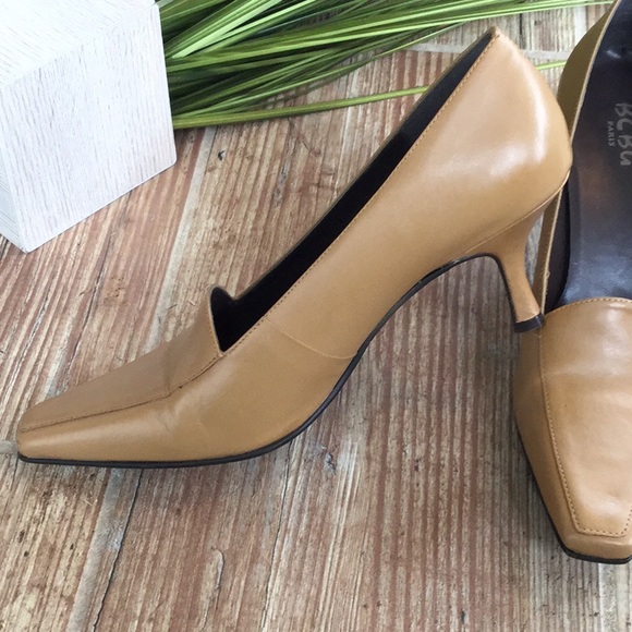 BCBG tan heels Sz 8 - Picture 4 of 8